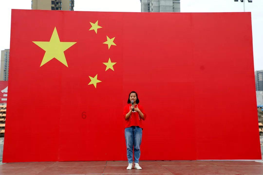 医药全线回调,医疗器械指数ETF(159898)下跌2.75%溢价显著!政策支持银发经济发展,医疗器械或迎新风口
