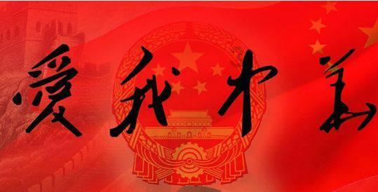 飞跃沙丘的小球